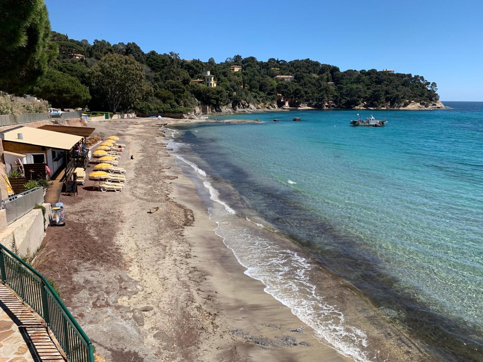 - Le Paradou Appartement Le Rayol-Canadel-sur-Mer
