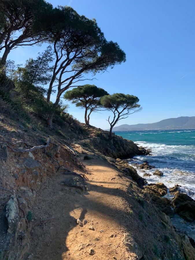 - Le Paradou Le Rayol-Canadel-sur-Mer